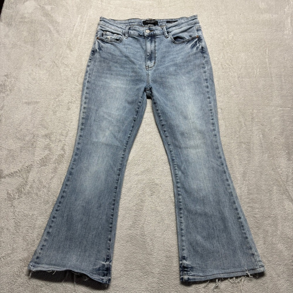 Judy Blue High Rise Flare Jeans Light Wash Distressed 15/32 JB88655